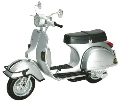 Мини макет - Мотопед Vespa 1978 P200E 1:12 SILVER