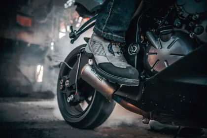 Moto boots ICON STORMHAWK GRAY