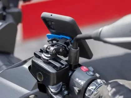 Σύστημα τοποθέτησης QUAD LOCK Δοχείο φρένου Τηλεφωνική βάση V2