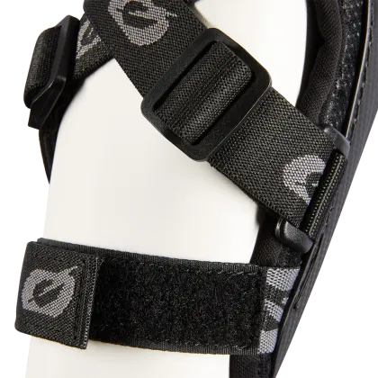 O'NEAL PRO III BLACK V.24 παιδικό αγκώνα μοτοκρός