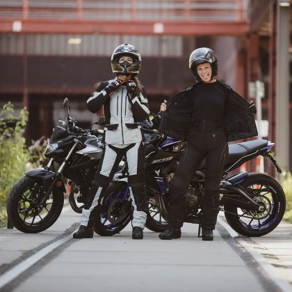 Γυναικείο μπουφάν μοτοσικλέτας Modeka Elaya Ανοιχτό Γκρι/Μαύρο