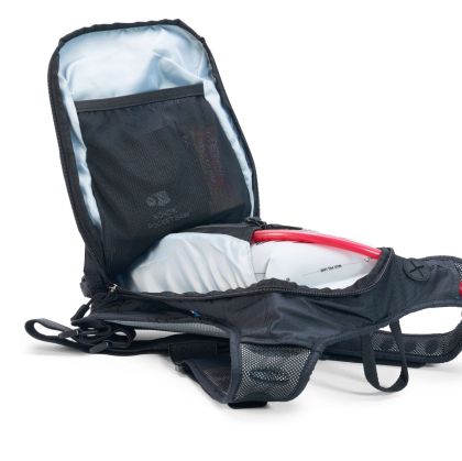 Σακίδιο πλάτης ενυδάτωσης USWE OUTLANDER 9L HYDRATION PACK ΜΑΥΡΟ