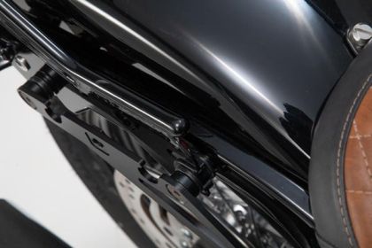 SW-MOTECH KIT ADAPTARE SUPORT LATERAL SLH FLDE 1750 Suport cutie ABS