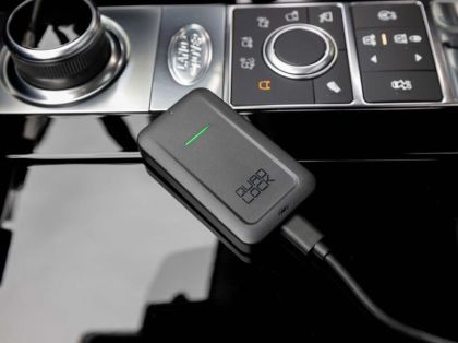 CarPlay QUAD LOCK Wireless CarPlay Adapter