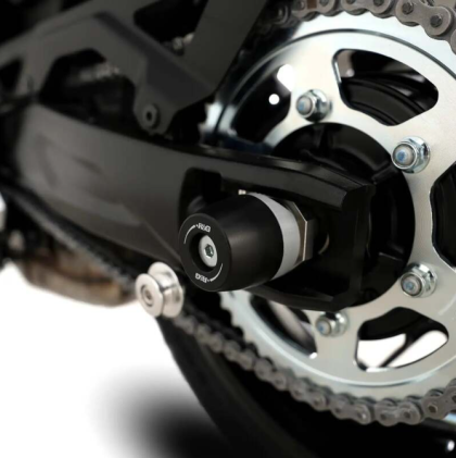 R&G RACING Swingarm Protection Suzuki GSX-8 Axle Crash Plugs