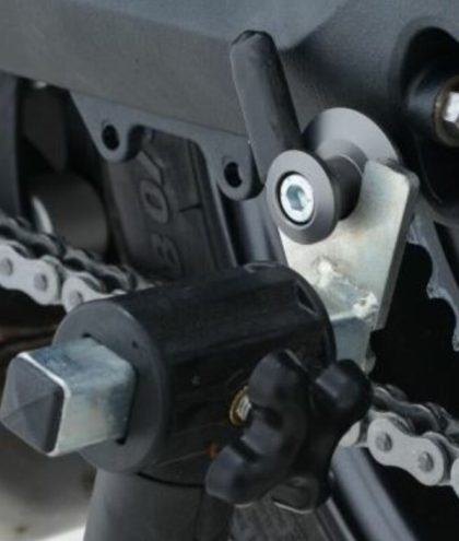 Адаптери за стойка R&G RACING M10 Black Bobbins Triumph Tiger 800 XRX 15-17