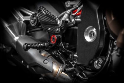 Rear sets MUE2 BMW GILLES MUE2-BM05-B