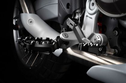 Enduro footpeg set TECH-X RID GILLES RGK-121-UF35-SET-B