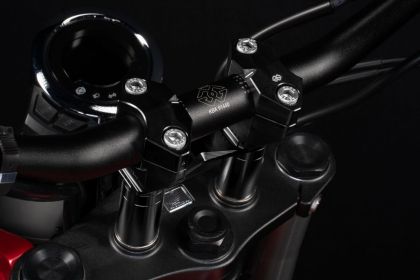 Lifters 2DGT BK GILLES 2DGT-17-B