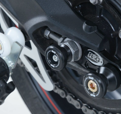 Dopuri de protecție ax bascula R&G RACING, negre, pentru Triumph Daytona/SpeedTriple 765