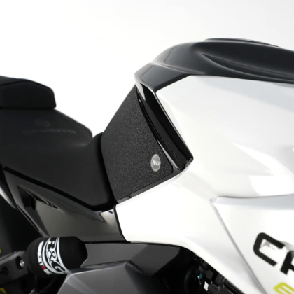Προστατευτικό ρεζερβουάρ R&G RACING Προστατευτικά Πρόσφυσης Ρεζερβουάρ (Σετ 2 Τεμαχίων) - Μαύρο CFMOTO 650NK 22-24