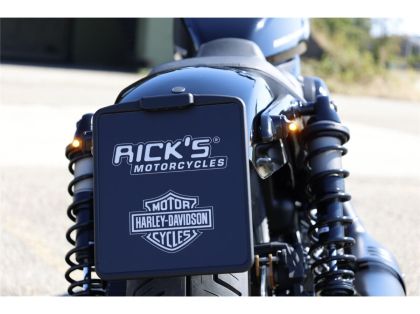 Βάση πινακίδας κυκλοφορίας CENTER RH9 RICK'S MOTORSPORT ELECTRICS 36-1N50000-0