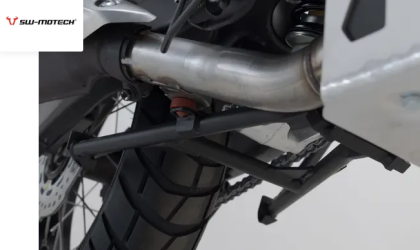 Suport central SW-MOTECH negru. Honda XL750 Transalp (22-)