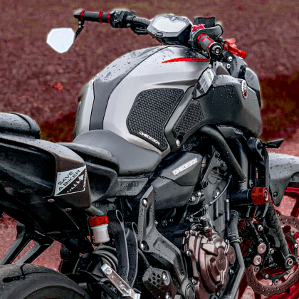 Προστατευτικό τανκς YAMAHA MT-07 2018-2020. ΜΑΥΡΟΣ