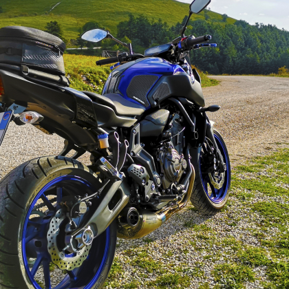 Προστατευτικό τανκς YAMAHA MT-07 2018-2020. ΜΑΥΡΟΣ