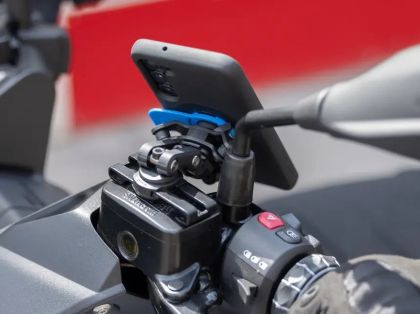 Система за монтаж QUAD LOCK Brake Reservoir Phone Mount V2