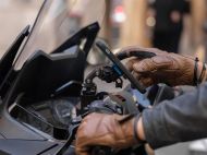 Mounting system QUAD LOCK Brake Reservoir Phone Mount V2