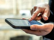 Стъклен протектор за екран QUAD LOCK - iPhone 13/13 Pro