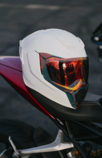 ICON Ultraflite™ Solid MIPS® WHITE helmet