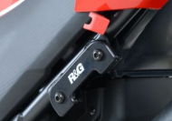 Κιτ ανάρτησης εξάτμισης R&G RACING μαύρο Κιτ ανάρτησης εξάτμισης Honda CBR300R 15-16