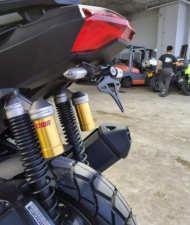 Suport pentru plăcuța de înmatriculare R&G RACING Honda ADV150 '21-