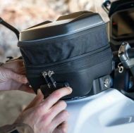 SHAD E03CL PRO Geantă pentru rezervor pentru motocicletă