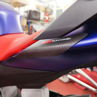 Protecții spate R&G RACING Slidere spate carbon - Aprilia RS 660 20-25