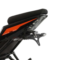 Suport plăcuță de înmatriculare R&G RACING Negru KTM RC 390 22-26 / 125 22-26